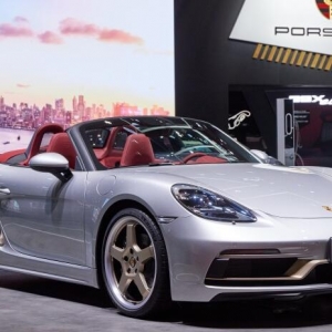 2021Ϻ܇չBoxster 25o(j)